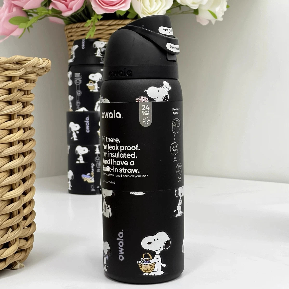 Owala x Snoopy FreeSip 32oz